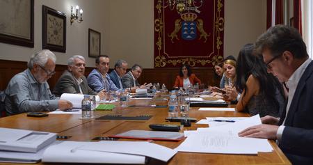 Un momento de la reunión de la Junta de Portavoces.