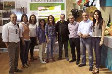 Los miembros de la comisión, durante su visita a Feaga.