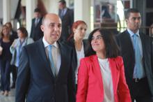 Durante el recorrido por la sede de la Cámara.