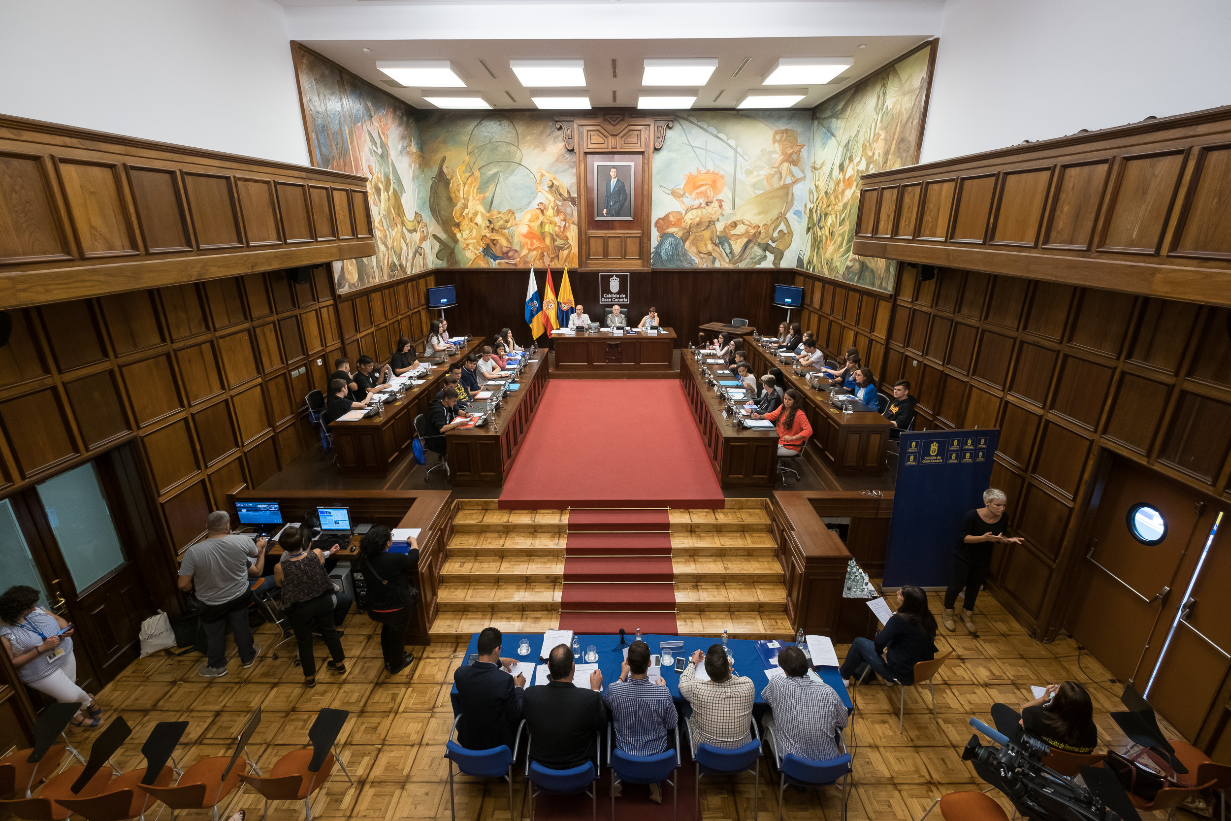Un momento del debate en el Cabildo de Gran Canaria.