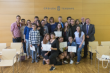 Fotografía El IES El Sobradillo representará a Tenerife en la final del II Concurso Regional de Debate Escolar