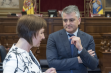 Fotografía La embajadora de Lituania en España visita el Parlamento de Canarias 