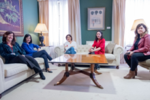 Fotografía La presidenta del Parlamento se reúne con la asociación Vivas, Mujeres Canarias de la Comunicación 