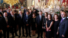 Fotografía El presidente del Parlamento de Canarias asiste a la procesión de la Virgen de Candelaria en Tenerife 