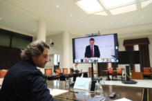 Fotografía El Parlamento acoge la primera comparecencia totalmente telemática de su historia de un presidente de Canarias
