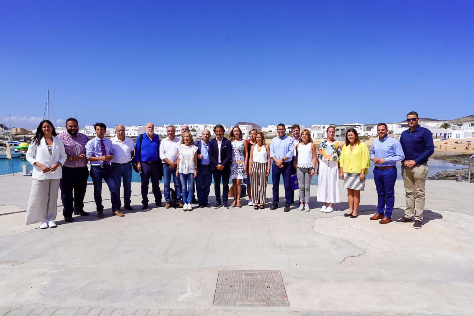 Primeras reuniones de la Mesa y la Junta de Portavoces de la X Legislatura celebradas en la isla de La Graciosa