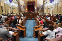 Fotografía El pleno del Parlamento aprueba la ley electoral canaria 