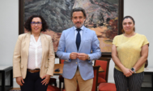 Fotografía El presidente del Parlamento de Canarias, Gustavo Matos, recibe a los representantes de la  Asociación de Hemofilia en Santa Cruz de Tenerife 