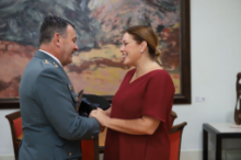 Fotografía La presidenta del Parlamento de Canarias recibe al general al mando de la Guardia Civil en las islas 
