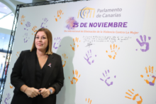 Fotografía El Parlamento de Canarias muestra su compromiso unánime por la eliminación de la violencia contra las mujeres
