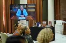 Fotografía El Parlamento de Canarias homenajea a Ángel Guerra con la lectura colectiva de ‘La Lapa’ 