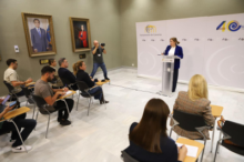 Fotografía Astrid Pérez anuncia el cambio de nombre de dos salas del Parlamento canario “para que no excluyan a nadie” 