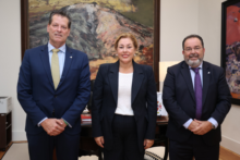 Fotografía La presidenta del Parlamento recibe a la Asociación de Asesores Fiscales de Canarias 