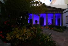 Fotografía El Parlamento se ilumina de azul con motivo del Día Europeo de las Víctimas de Crímenes de Odio 