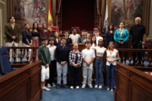 Fotografía El Parlamento de Canarias celebra un pleno juvenil sobre turismo y transporte sostenible 