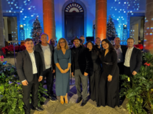 Fotografía El Parlamento de Canarias inaugura la Navidad con su encendido oficial
