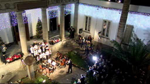 Encendido de luces y actuación del coro infantil del Conservatorio Profesional de Música de Santa Cruz de Tenerife