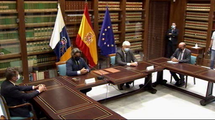Firma del convenio de colaboración entre el Parlamento de Canarias y la Audiencia de Cuentas de Canarias