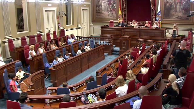 Visita de los niños y niñas saharauis dentro del programa "Vacaciones en Paz 2025", organizada por la Asociación Canaria de Amistad con el Pueblo Saharaui (ACAPS)