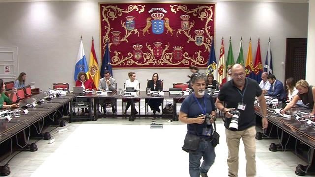 Presupuestos y Hacienda (06/nov/2025 10:00)