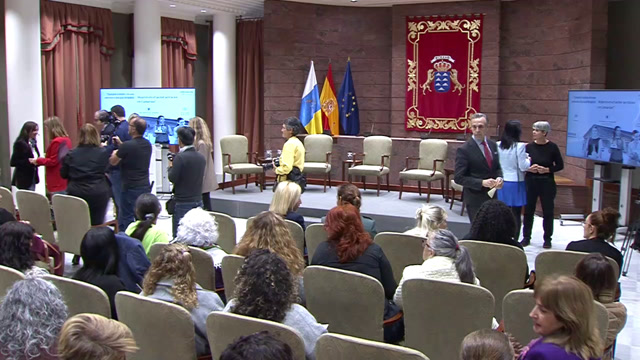 Jornada Día de la Mujer: "Las que cuidan, las que atienden, las que limpian. Mujeres en el sector servicios en Canarias"