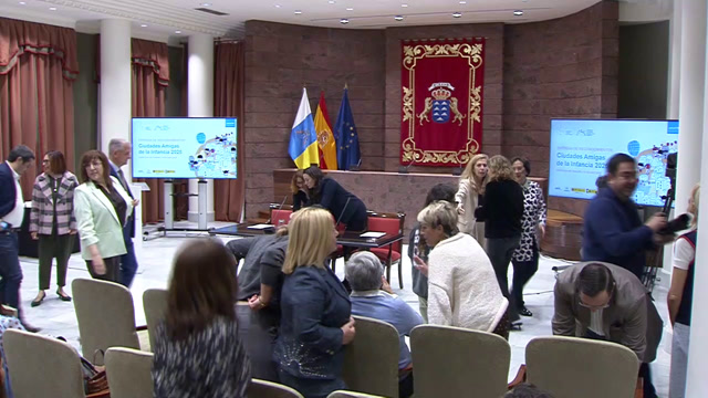 Acto de entrega del reconocimiento de las Ciudades Amigas de la Infancia en Canarias 2025-2029