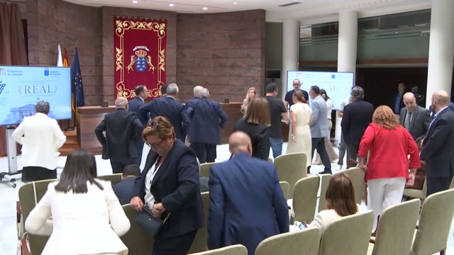 Presentación oficial de la concesión de la denominación de "Real" a la Federación Interinsular de Fútbol de Las Palmas