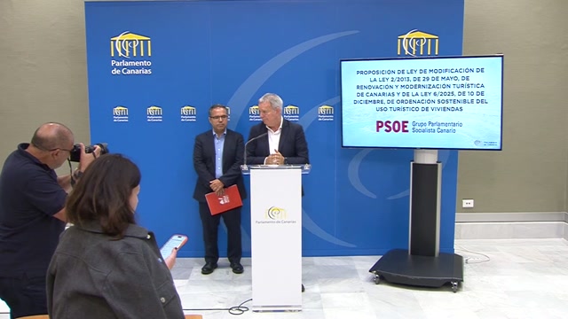Rueda de prensa del GP Socialista Canario sobre proposición de ley