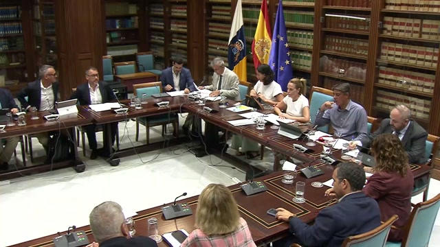 Economía, Industria y Comercio
