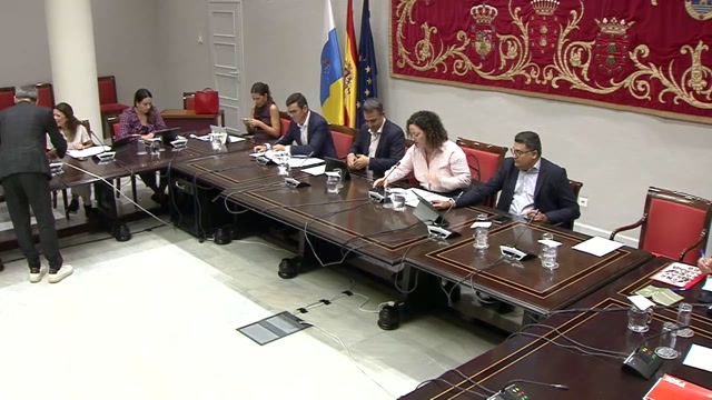 Obras Públicas, Transportes y Vivienda (15/oct/2026 10:00)