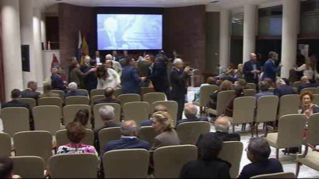 Homenaje al Excmo. Sr. D. Victoriano Ríos Pérez (expresidente del Parlamento de Canarias)